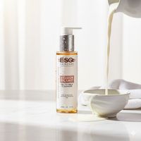 ESQ Skincare Velour de Lait Oil-to-Milk Cleanser